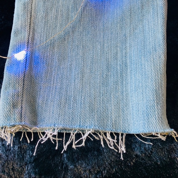 Joe’s Jeans Floral Blue Jeans - Picture 3 of 6